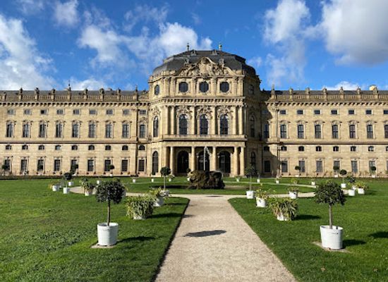 germany/wurzburg/residenz/landmark/court-garden