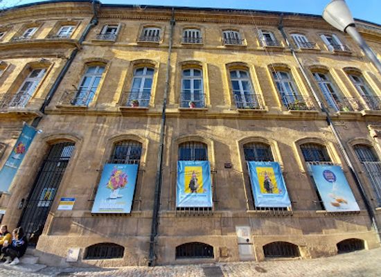 france/aix-en-provence/landmark/espace-culturel-departemental-21-bis-mirabeau