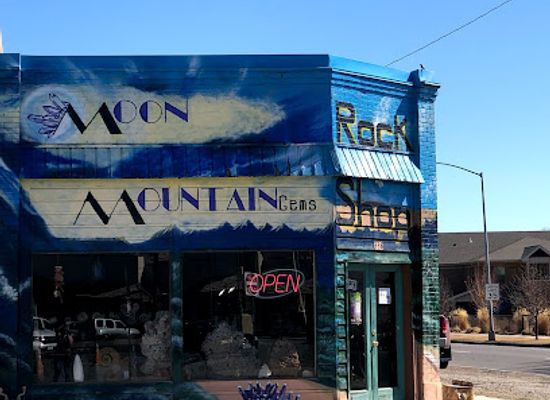 colorado/grand-junction/landmark/moon-mountain-gems-rock-crystal-shop