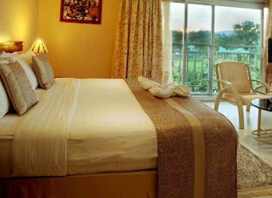 uganda/jinja/landmark/source-of-the-nile-hotel