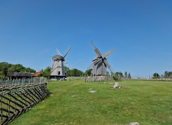 estonia/hiiumaa-island/landmark/angla-windmill-park