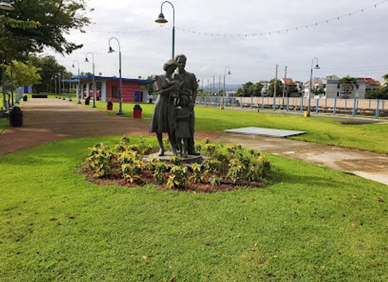 puerto-rico/bayamon-region/landmark/parque-central-de-los-ninos