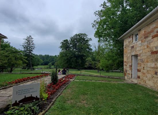 ohio/scioto-valley/landmark/adena-mansion-gardens-historic-site