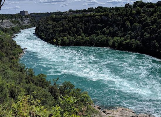 new-york/greater-niagara/landmark/de-veaux-woods-state-park
