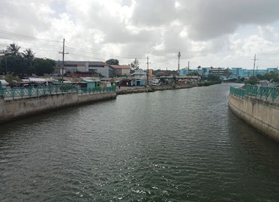 barbados/st-lawrence-gap/landmark/carlisle-wharf-plaza