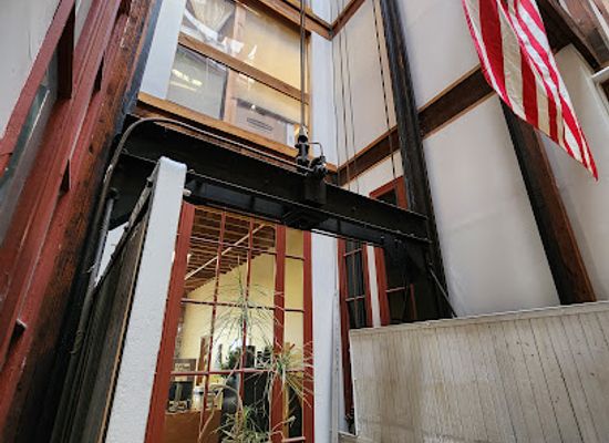 iowa/ottumwa/landmark/coal-palace-cafe-and-books