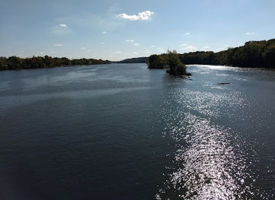 minnesota/twin-cities-metropolitan-area/landmark/rock-island-swing-bridge