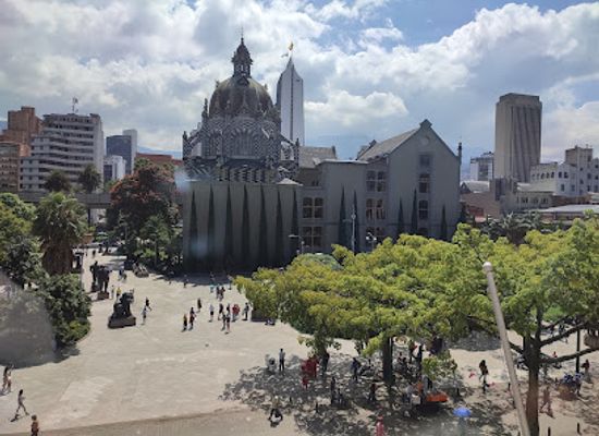 colombia/medellin/landmark/museum-of-antioquia
