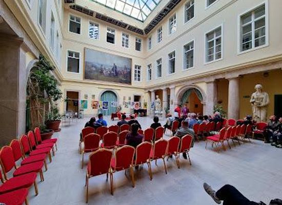 hungary/central-hungary/landmark/city-hall-district-mayor-s-office-budapest-i