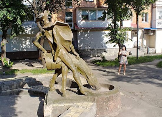 ukraine/khmelnytskyi/landmark/the-monument-to-baron-munchausen