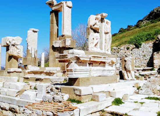 turkiye/ephesus/landmark/pritaney
