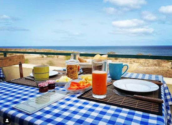 cabo-verde/praia-do-tarrafal/landmark/restaurant-casa-strela