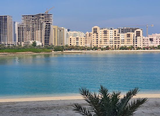 bahrain/amwaj-islands/landmark/light-house-seafront-cafe
