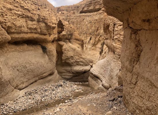jordan/wadi-ghuweir/landmark/wadi-ghuweir-parking