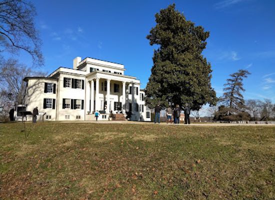 virginia/northern-virginia/landmark/oatlands-historic-house-gardens