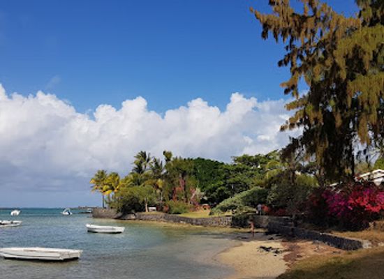 mauritius/riviere-du-rempart/landmark/notre-dame-auxiliatrice-de-cap-malheureux