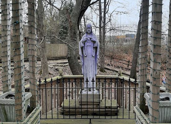 missouri/lebanon/landmark/mother-s-garden