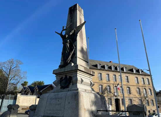 france/rennes/landmark/place-de-l-ordre-national-du-merite