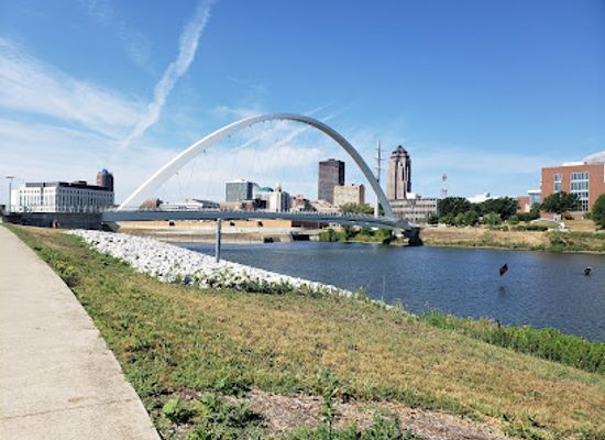 iowa/west-des-moines/landmark/robert-d-ray-asian-garden