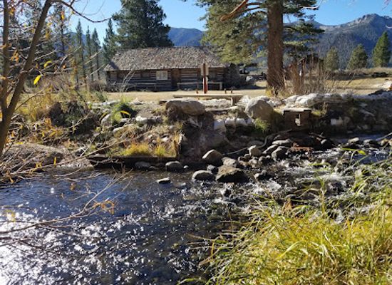 california/mammoth-lakes/landmark/mammoth-museum-at-the-hayden-cabin