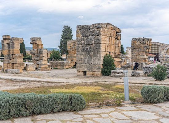 turkiye/pamukkale/landmark/frigya-hierapolisi