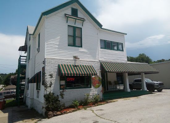 arkansas/fayetteville/landmark/the-glass-station