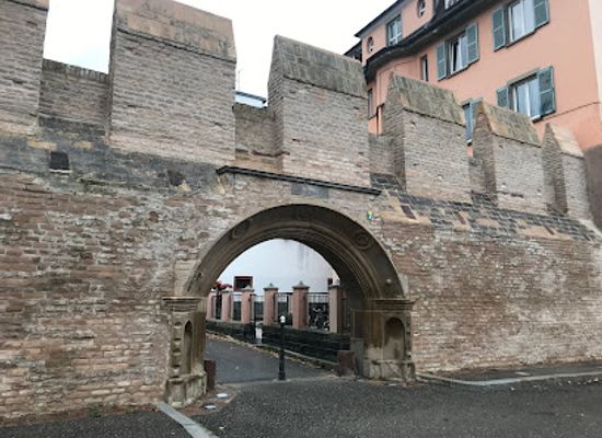 france/strasbourg/landmark/porte-des-remparts