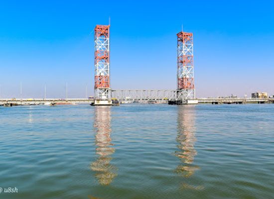iraq/basra-region/landmark/shatt-al-arab-corniche