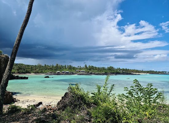 comoros/mbude/landmark/le-trou-du-prophete
