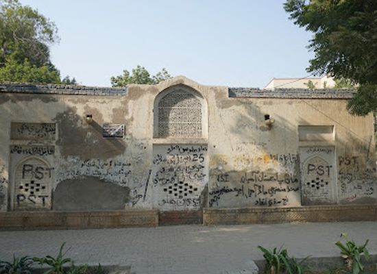 pakistan/lower-sindh/landmark/tajjar-building-larkana