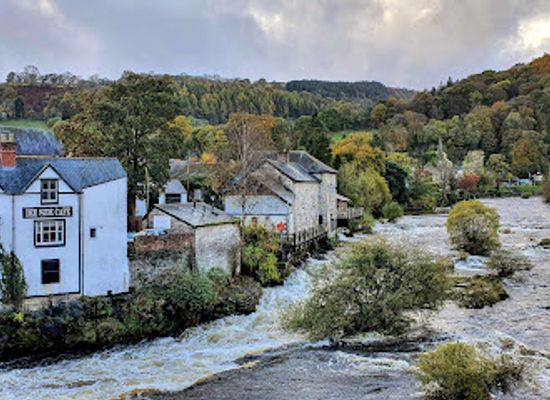 united-kingdom/clwyd/landmark/llangollen-bridge