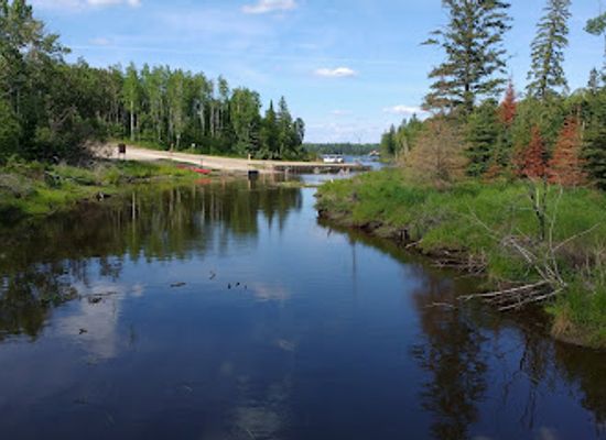 canada/cariboo/landmark/caddy-lake