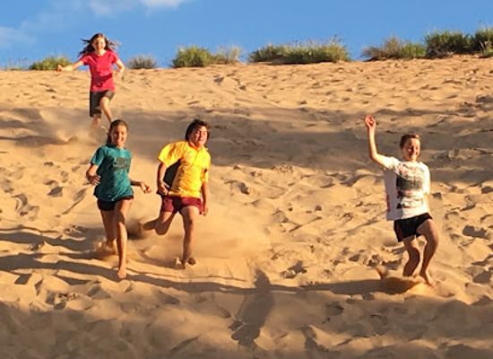 australia/outback/landmark/out-the-back-australia-tours