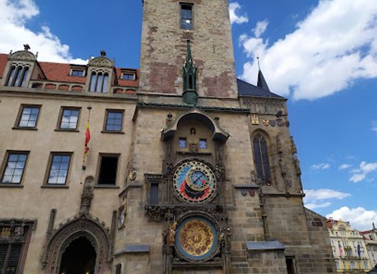 czechia/bohemia/landmark/the-house-at-the-minute