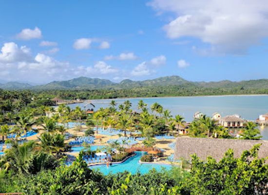 dominican-republic/sierra-de-bahoruco/landmark/amber-cove-cruise-port