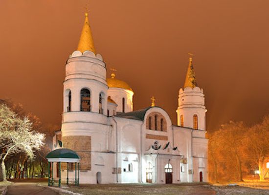 ukraine/chernihiv/landmark/transfiguration-cathedral