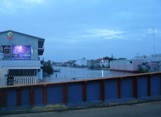belize/belize-district/landmark/the-swing-bridge