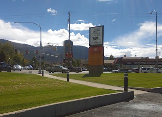 utah/cedar-city/landmark/cedar-depot-antiques-craft-mall