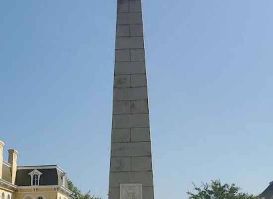 south-carolina/upstate/landmark/signers-monument