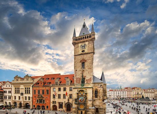 czechia/prague/old-town/landmark/prague-meridian