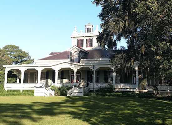 louisiana/plantation-country/landmark/rip-van-winkle-gardens
