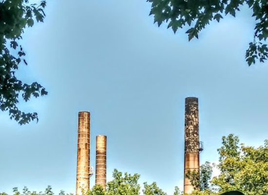 pennsylvania/erie/landmark/hammermill-three-sister-stacks