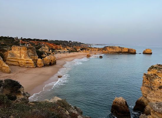 portugal/algarve/landmark/godzilla