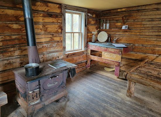 canada/western-canada/landmark/grey-owl-s-cabin
