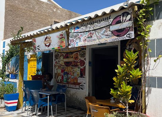 cabo-verde/sal/landmark/restaurant-senegal-sabres