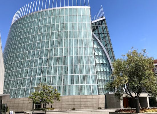 california/oakland/landmark/the-cathedral-of-christ-the-light