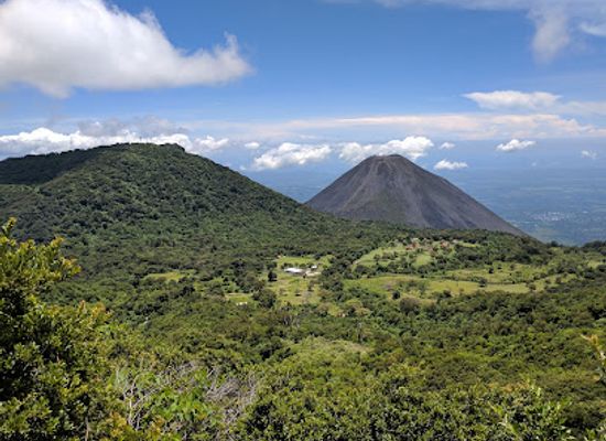 el-salvador/central-valley/landmark/parque-nacional-cerro-verde