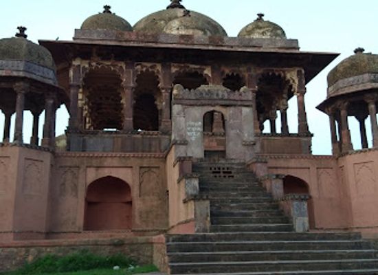 india/ranthambore/landmark/ganesh-temple