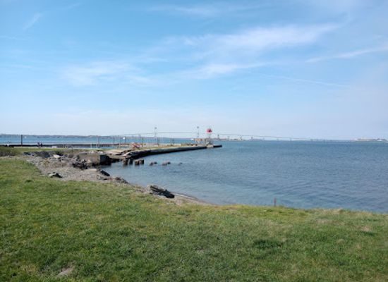 rhode-island/newport-county/landmark/fort-adams-bay-walk