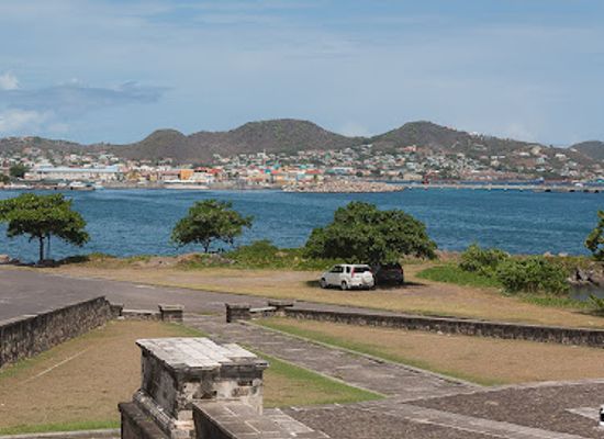 saint-kitts-and-nevis/mount-liamuiga/landmark/the-war-memorial